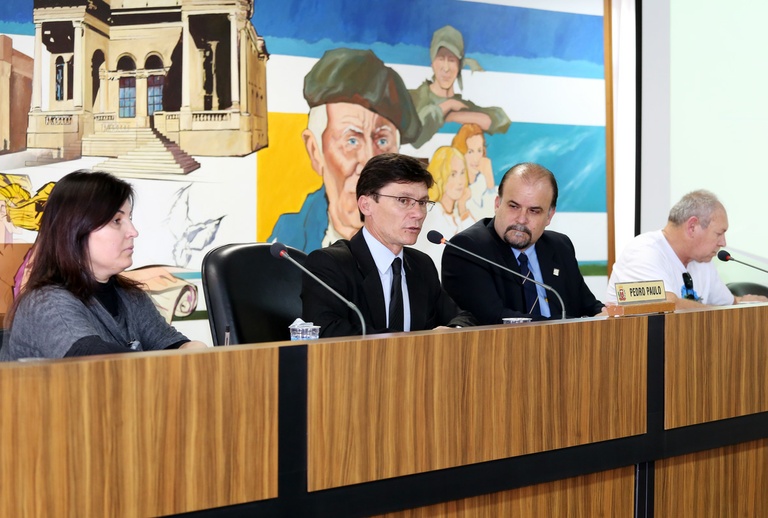 Atuação de catadores em política de resíduos ganha destaque na Câmara 