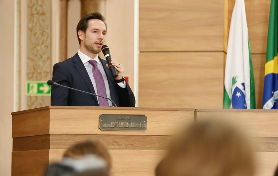 Audiência de Finanças: Arrecadação aumenta e dívidas diminuem, diz Puppi