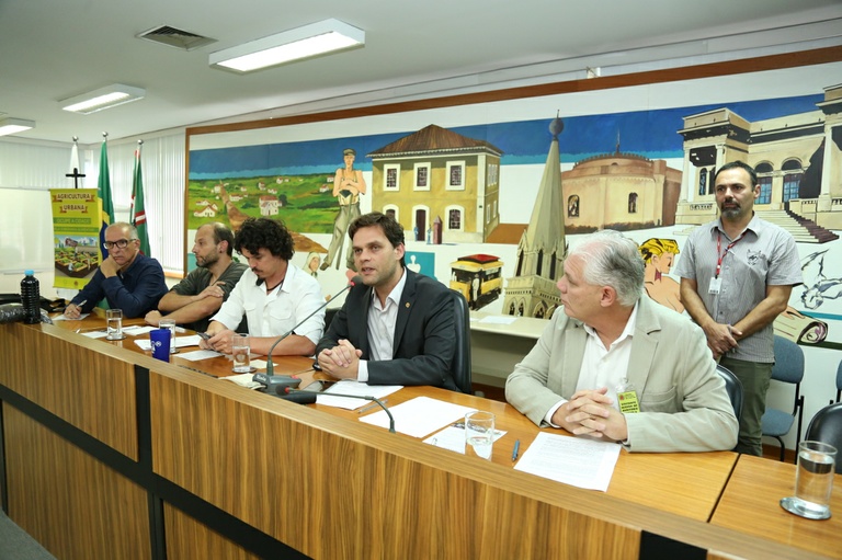 Audiência debate intensificação da agricultura urbana em Curitiba