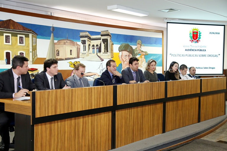 Audiência mostra necessidade de política intersetorial sobre drogas