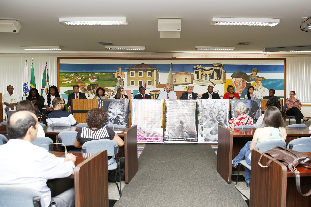 Audiência pública alerta ao racismo em Curitiba