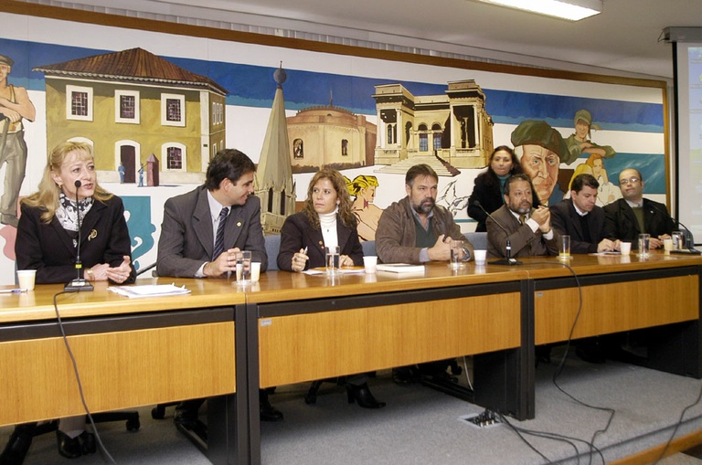 Autoridades discutem saneamento e habitação 