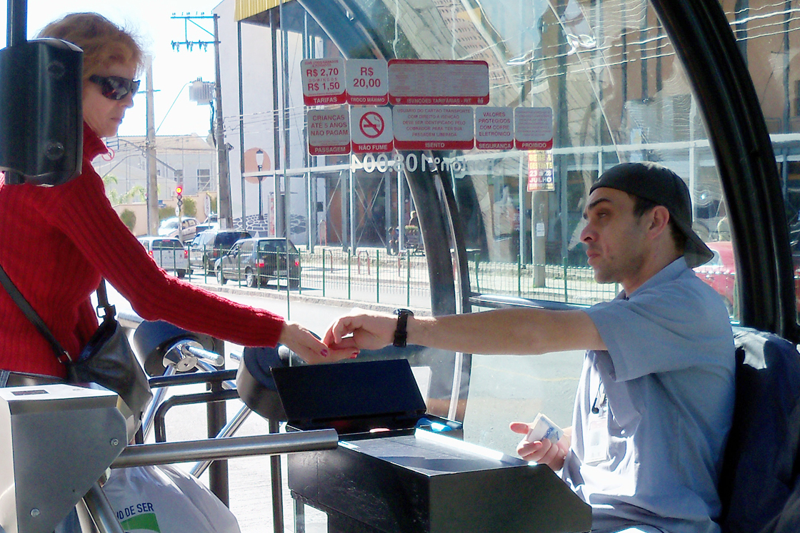 Avaliação psicológica de motoristas e cobradores está na pauta de Economia