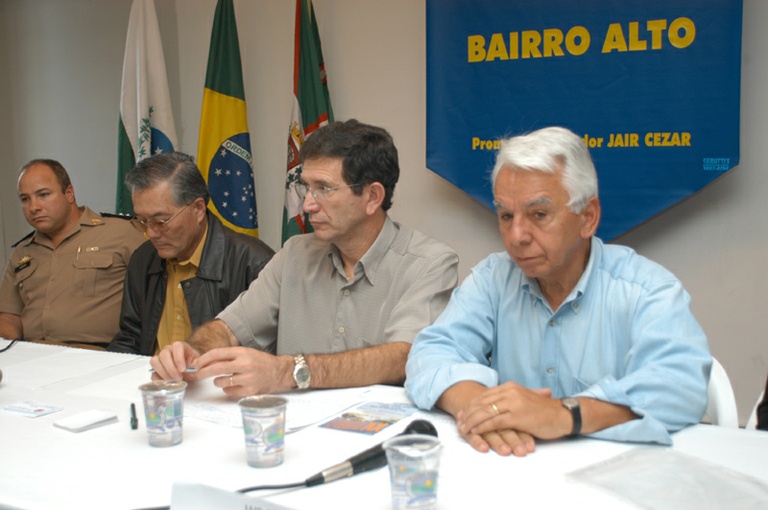 Bairro Alto discute a segurança pública 