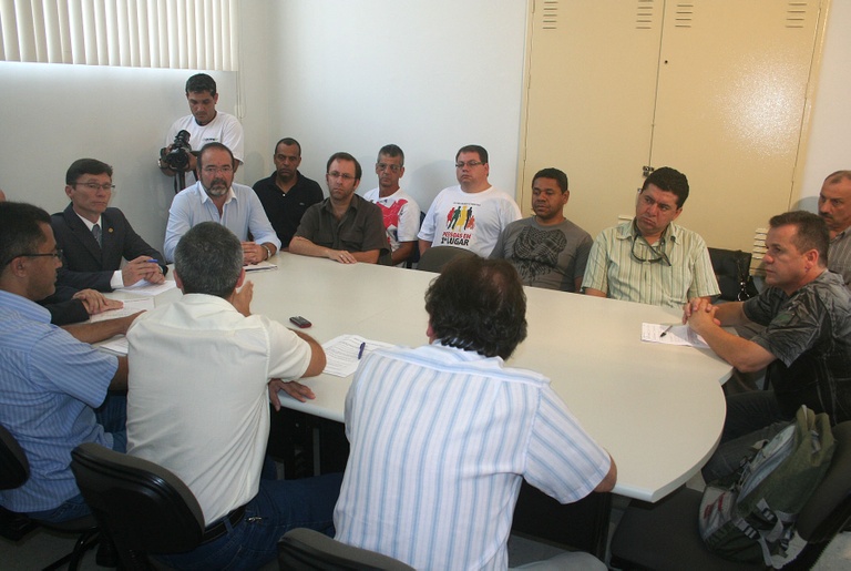 Bancários e vigilantes sugerem medidas de segurança 