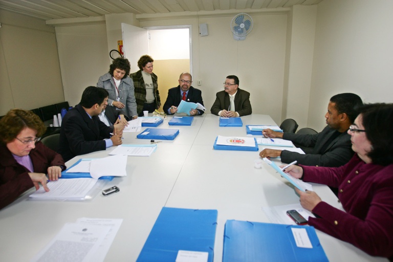 Bancos devem facilitar acesso aos deficientes 