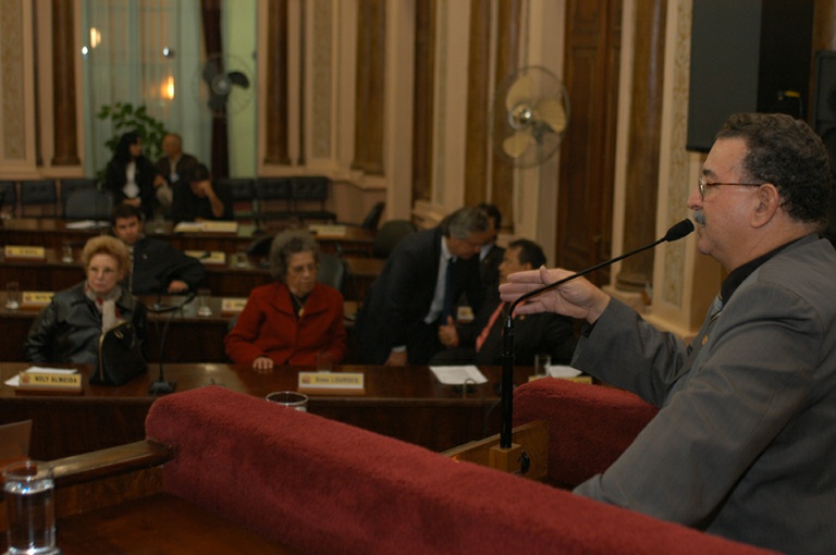 Batista repudia ações de multinacionais 