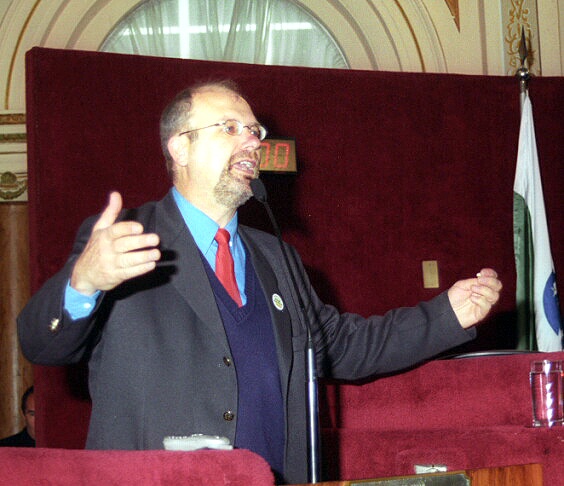 Bernardi reclama solução para segurança nos bairros 