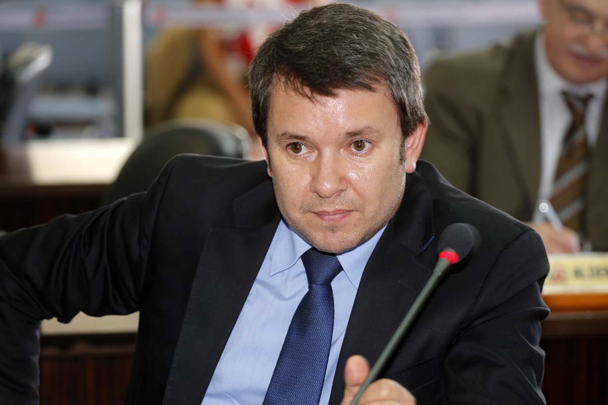 Beto Moraes destina cerca de R$ 300 mil à assistência social  