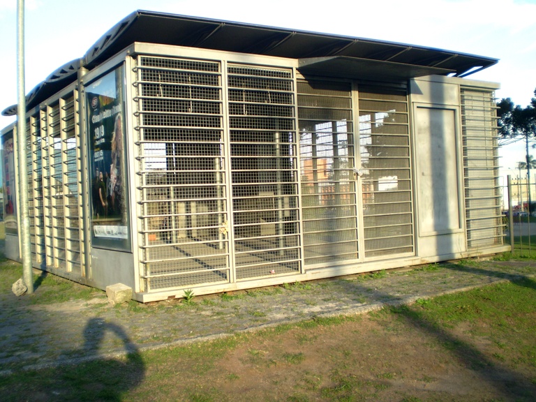 Bicicletários estão vazios, diz vereador 