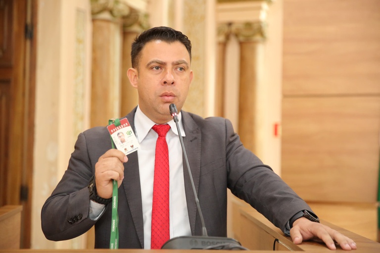 Bilhetagem eletrônica no transporte coletivo gera debate em plenário