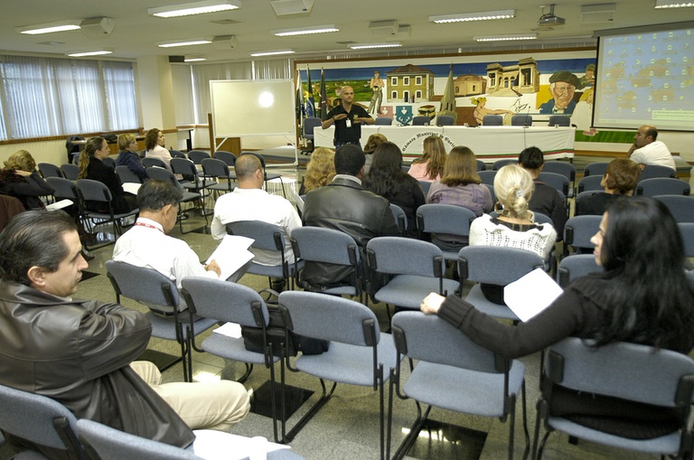 Brigadistas fazem curso de reciclagem 