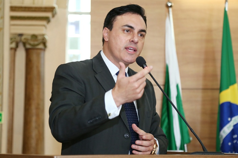 Cacá Pereira assume diretoria na Cohapar; suplente foi convocado