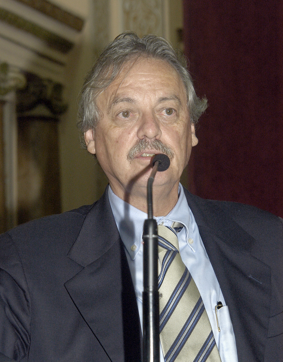 Câmara aprova auxílio refeição para servidores 