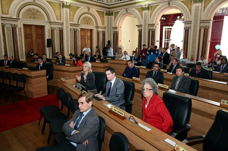 Câmara aprova campanhas em cinemas para combate à pedofilia