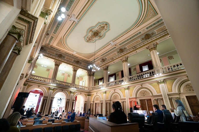 Unidades do SINE em Curitiba terão recursos do FAT, decidem vereadores