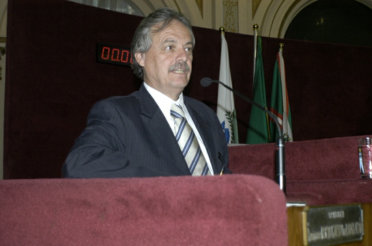 Câmara aprova reestruturação de cargos 