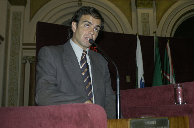 Câmara aprova serviços de moto-frete 