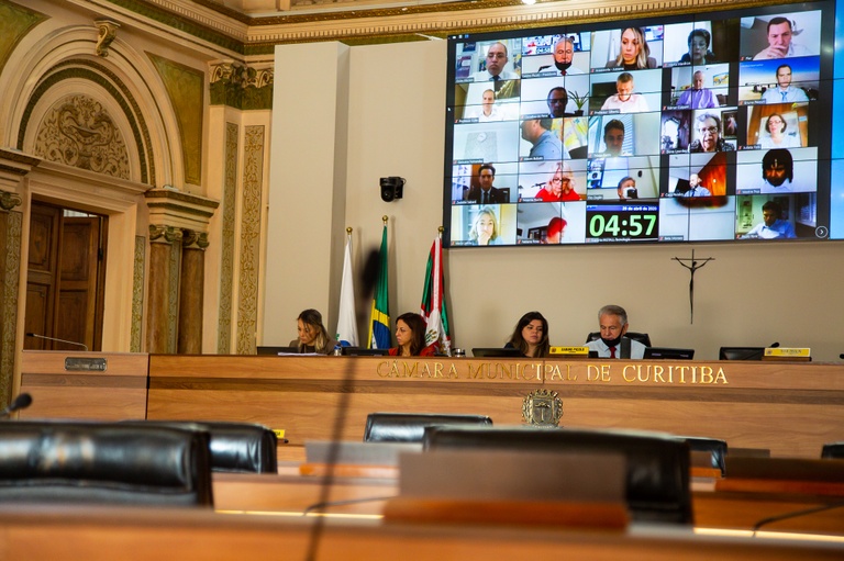 Câmara aprova urgência para votar prorrogação a prazo do Refic