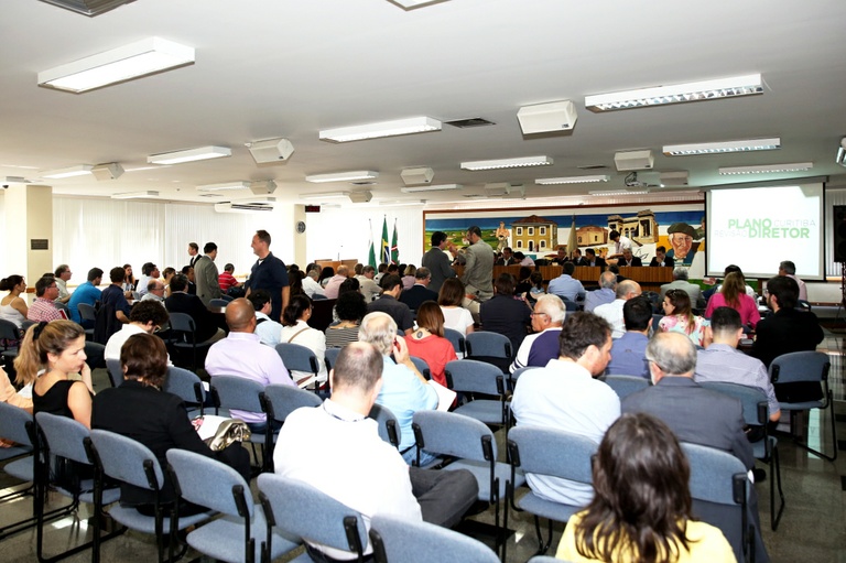 Câmara aprovou 190 projetos de lei ordinária em 2015; 220 no total