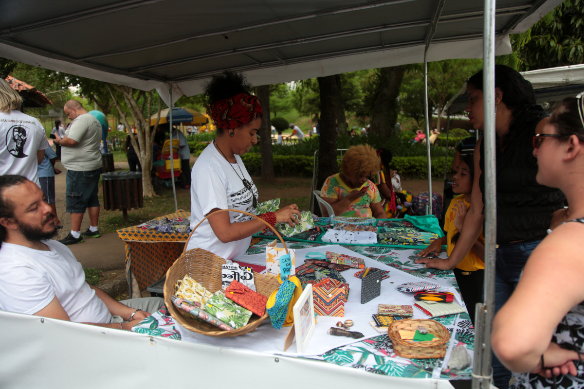 Câmara avalia Feira Afro da Zumbi como patrimônio cultural de Curitiba