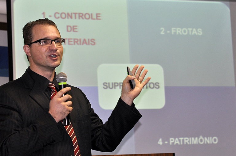 Câmara capacita servidores para novas regras de contabilidade pública 