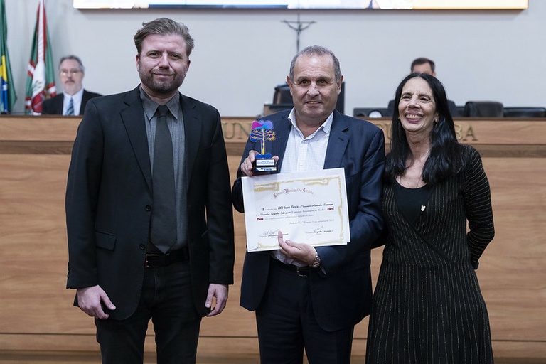 Câmara celebra a 22ª edição dos Jogos Florais de Curitiba