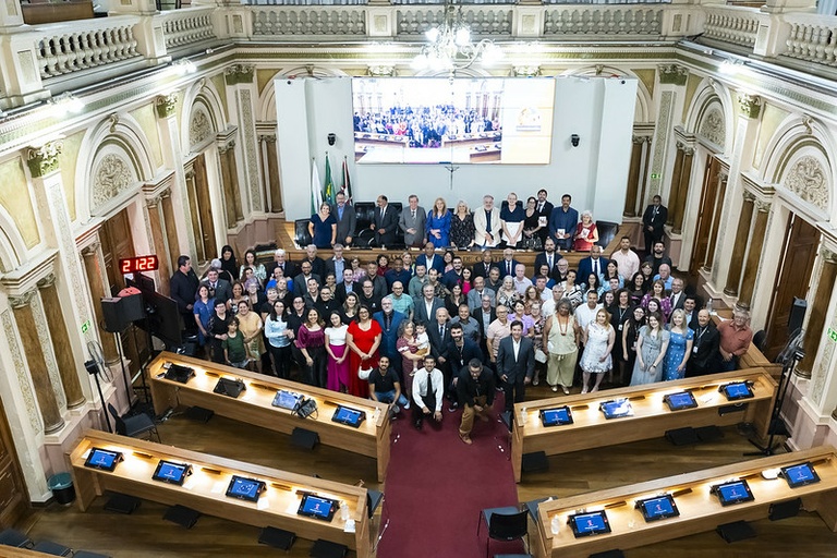 Câmara de Curitiba comemora o Dia da Bíblia