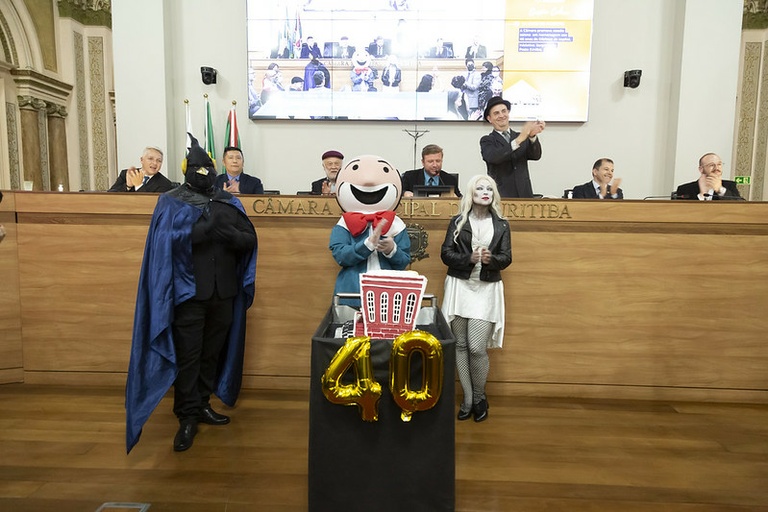 Câmara comemora os 40 anos da Gibiteca de Curitiba
