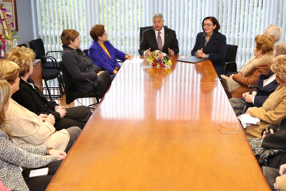 Câmara concede cidadania honorária à escritora Vera Buck