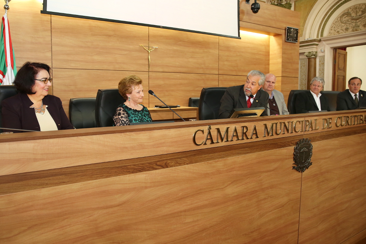 Câmara concede Cidadania Honorária a Milva Schruber Milano