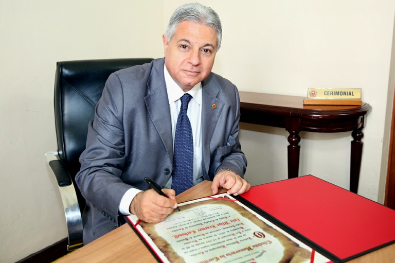 Câmara concede cidadania honorária ao general Carbonell