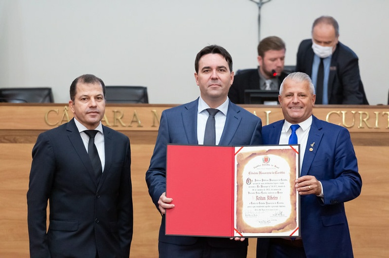 Câmara concede Cidadania Honorária de Curitiba ao médico Reitan Ribeiro