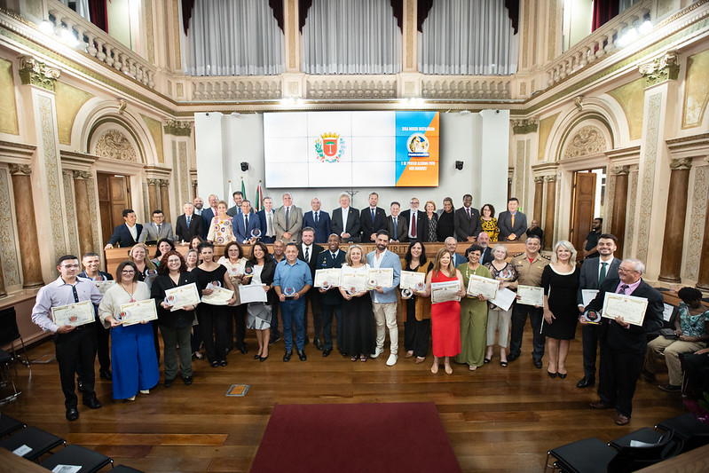 Câmara concede o prêmio Servidor Público Padrão 2023