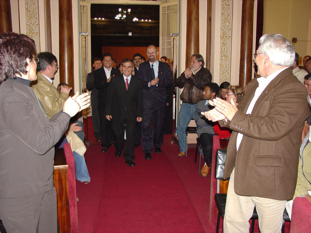 Câmara concede título a secretário de Lula 