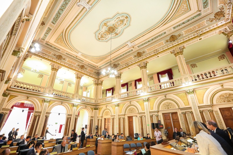 Câmara confirma ampliação do Nota Curitibana, crédito e LED em bancas
