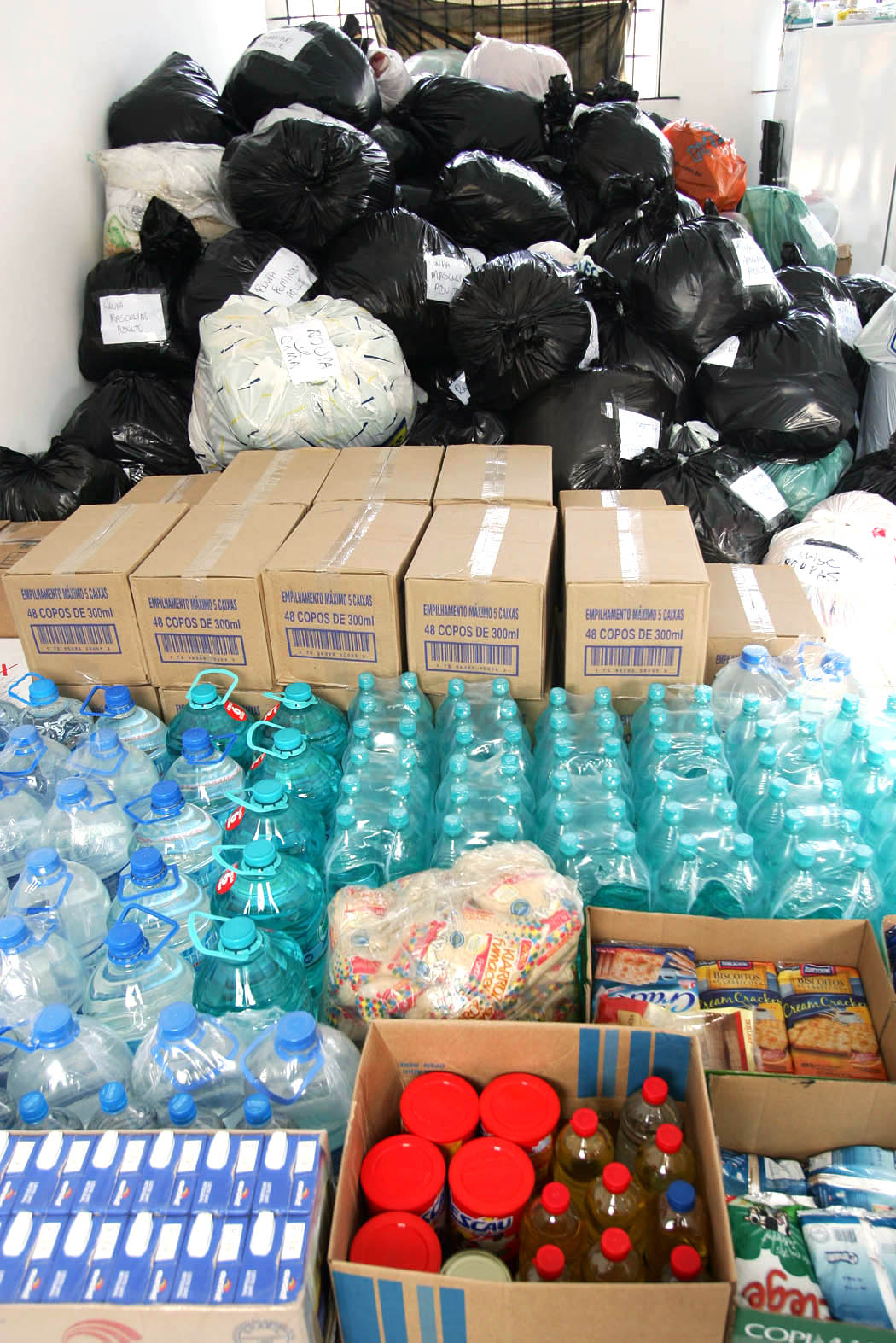 Câmara continua mobilização pelos desabrigados de SC 