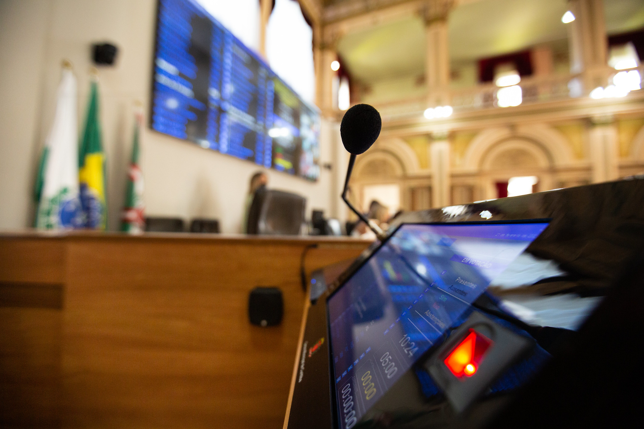 Câmara convoca sessões extras para revogar obrigação de máscaras em Curitiba