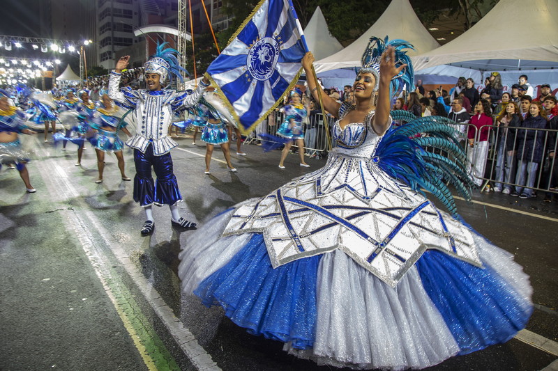 Câmara cria Frente Parlamentar do Carnaval de Curitiba