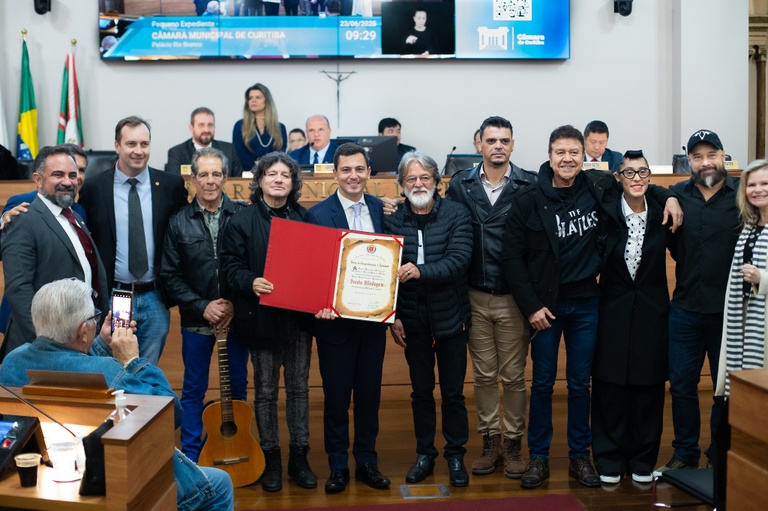 Rock curitibano: Câmara celebra os 50 anos da Banda Blindagem