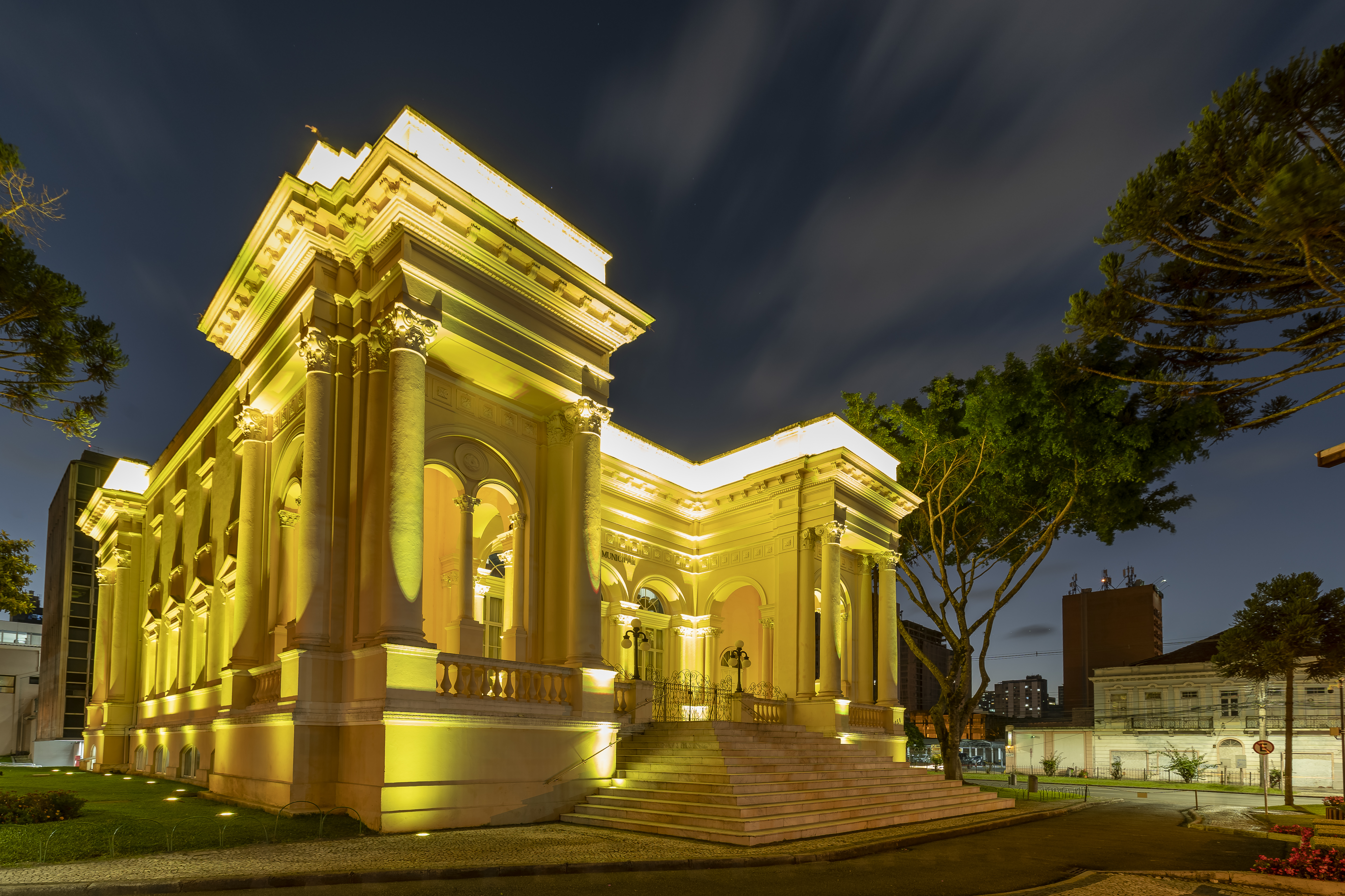 Do Maio Amarelo ao Laranja: CMC "brilha" em apoio à conscientização