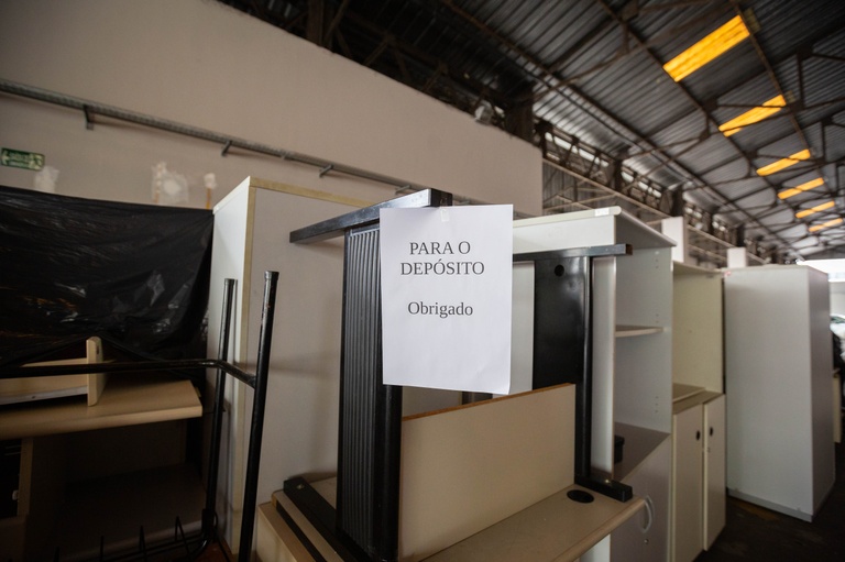 Câmara de Curitiba abre edital para contratar serviço de frete