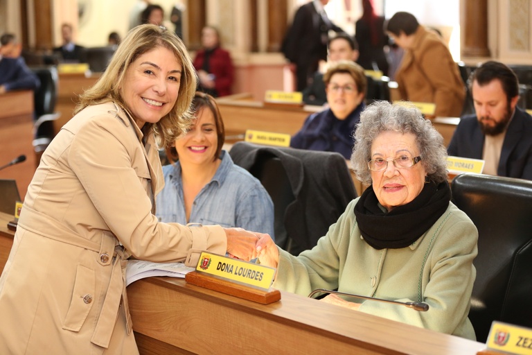 Câmara de Curitiba acata Conscientização à Fibromialgia