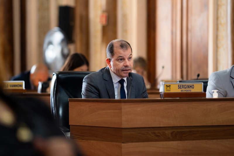 Câmara de Curitiba acata doação de lote público à Cohab-CT