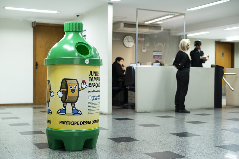 Câmara de Curitiba recebe doações da campanha Tampinha Paraná