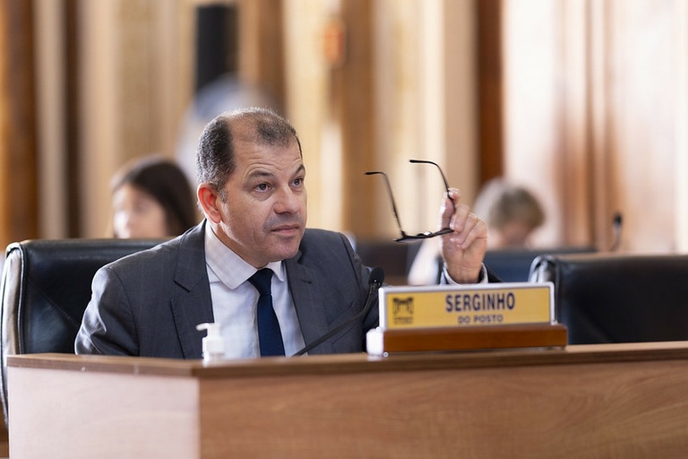 Câmara de Curitiba altera a LDO 2025 e conclui segregação de massas do IPMC