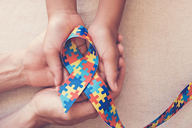 Câmara de Curitiba analisa diretriz de sinalização no Polo do Autismo