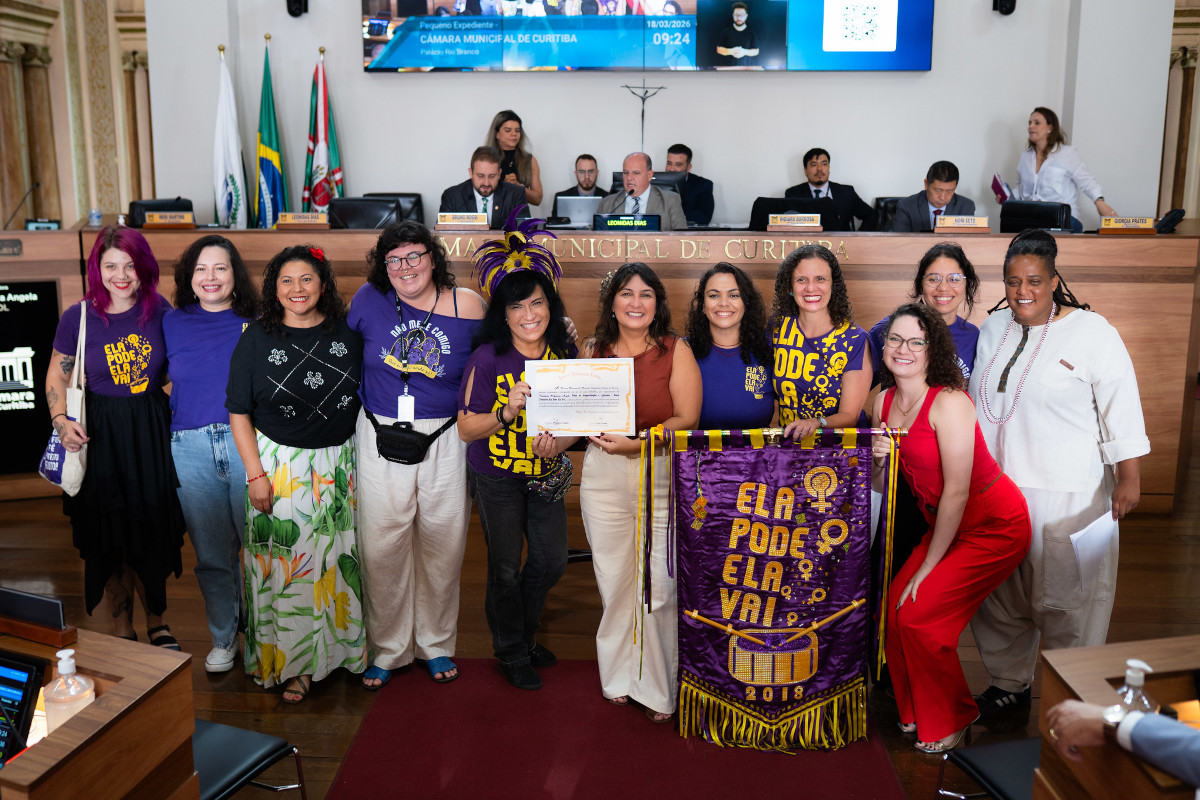 Câmara de Curitiba concede homenagem ao bloco Ela Pode, Ela Vai