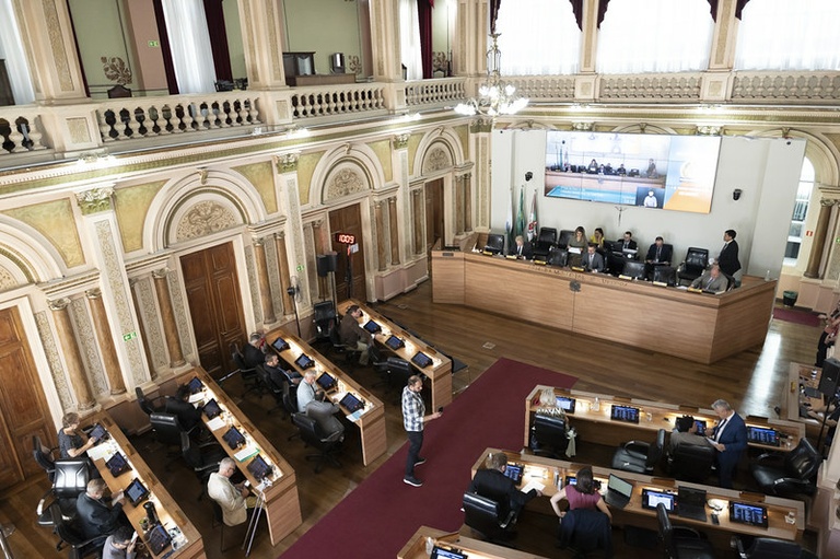 Câmara confirma R$ 1,5 mi para a Cohab-CT e mais 2 projetos