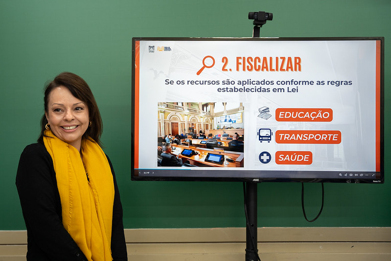 Câmara de Curitiba é apresentada no Colégio Dirce Ferreira do Amaral, no CIC